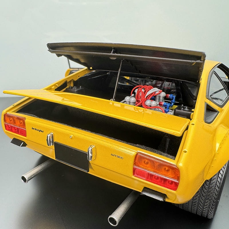 Kyosho 1:18 Lamborghini Urraco Rally Diecast Model – Collectible Replica