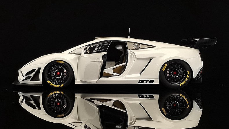 AUTOart Lamborghini Gallardo GT3 FL2 (2013) – 1:18 Scale Mode  (Full Display Version)（81358）（81357）