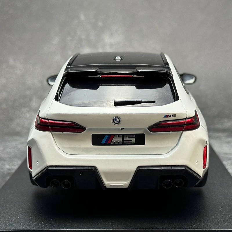SOLIDO 1:18 BMW M5 Touring Diecast Model Car