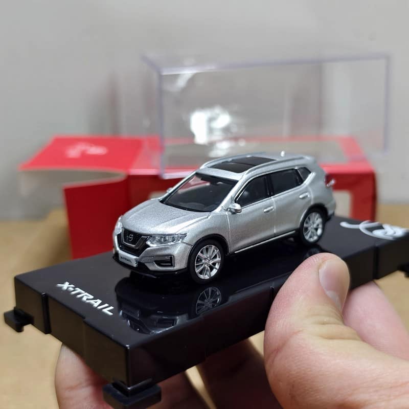 Original Nissan X-Trail 1:64 Diecast Model Car
