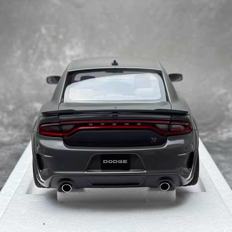 AUTOart 1:18 Dodge Charger Scat Pack Widebody Diecast Model