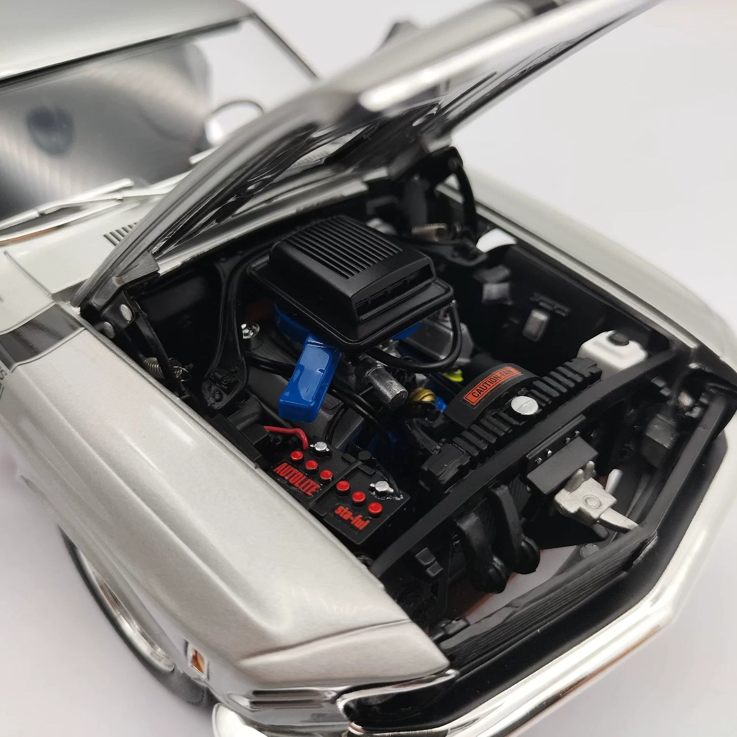 ACME 1:18 1970 Ford Mustang Boss 302 Diecast Model