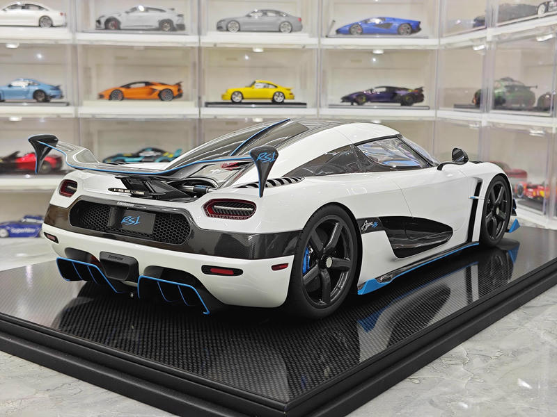 FrontiArt 1:8 Koenigsegg Agera RSR Resin Model Car
