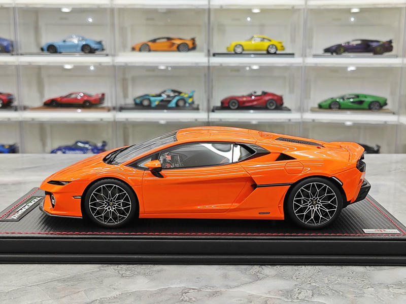 MR Collection 1:18 Lamborghini Temerario Resin Model
