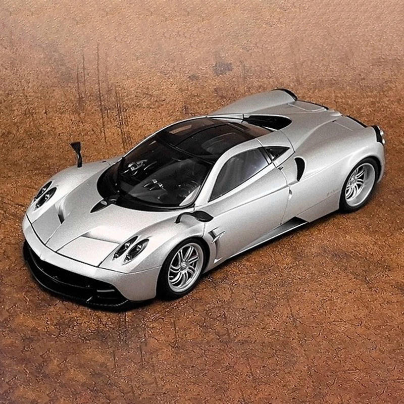 AUTOart Pagani Huayra 1:18 Diecast Car – YX car model