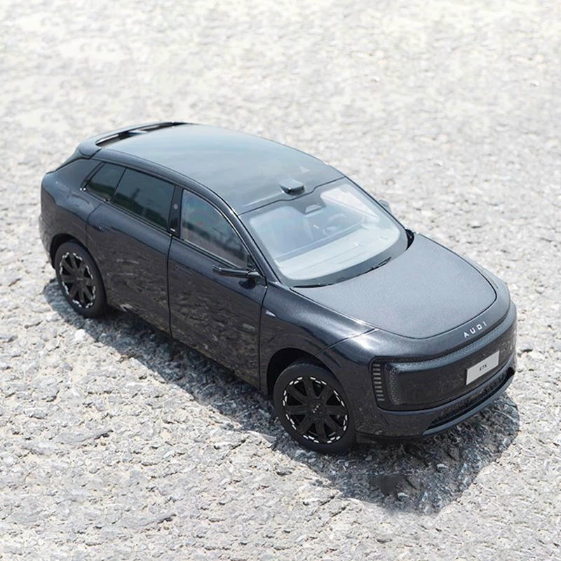 Original SAIC Audi AUDI E7X 1:18 Diecast Model Car