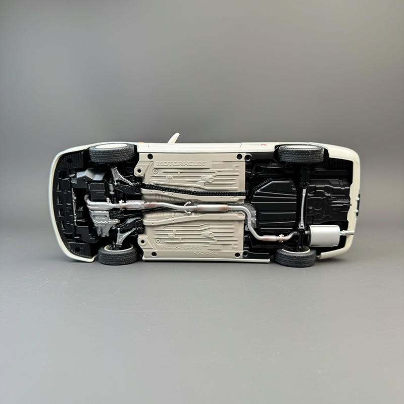 MotorHelix 1:18 Honda Integra Type-R DC2 Diecast Car