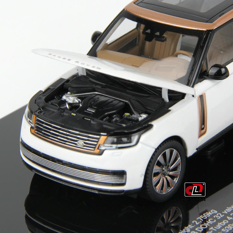 Pre-Order LCD 1:43 Range Rover White Alloy Full-Open Model – Acrylic Display & Transparent Sunroof