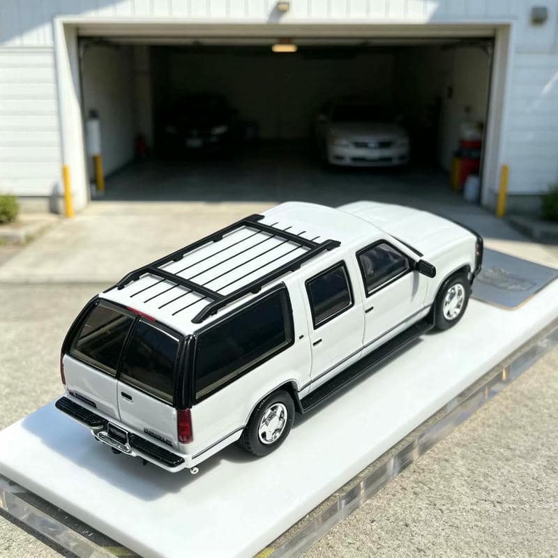 Bliss 1:64 Chevrolet GMC GMT400 HEC Beijing Expo Limited Edition Diecast Model