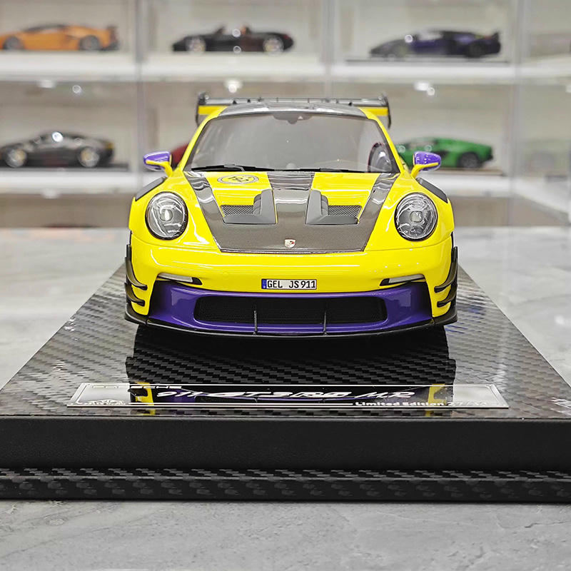 VIP Model 1:18 Porsche 911 GT3 RS Manthey Racing Resin Model