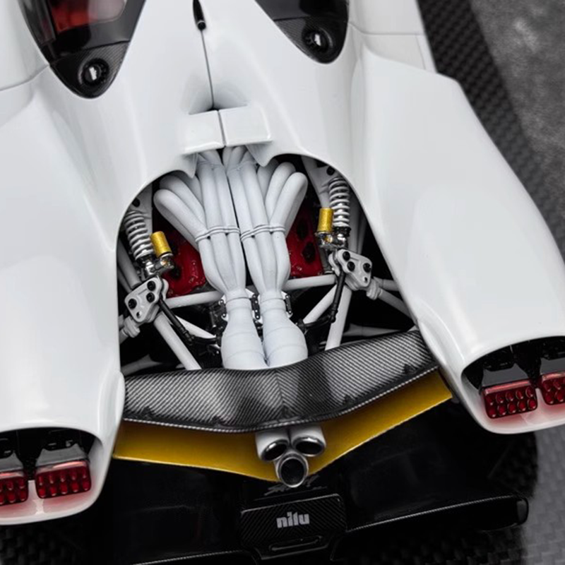 Frontiart FA Nilu27 White 1:18 Limited Resin Model Car