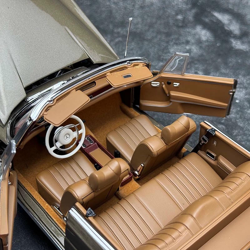 Norev Mercedes-Benz 280SE Cabriolet W111 1:18 Diecast Model Car