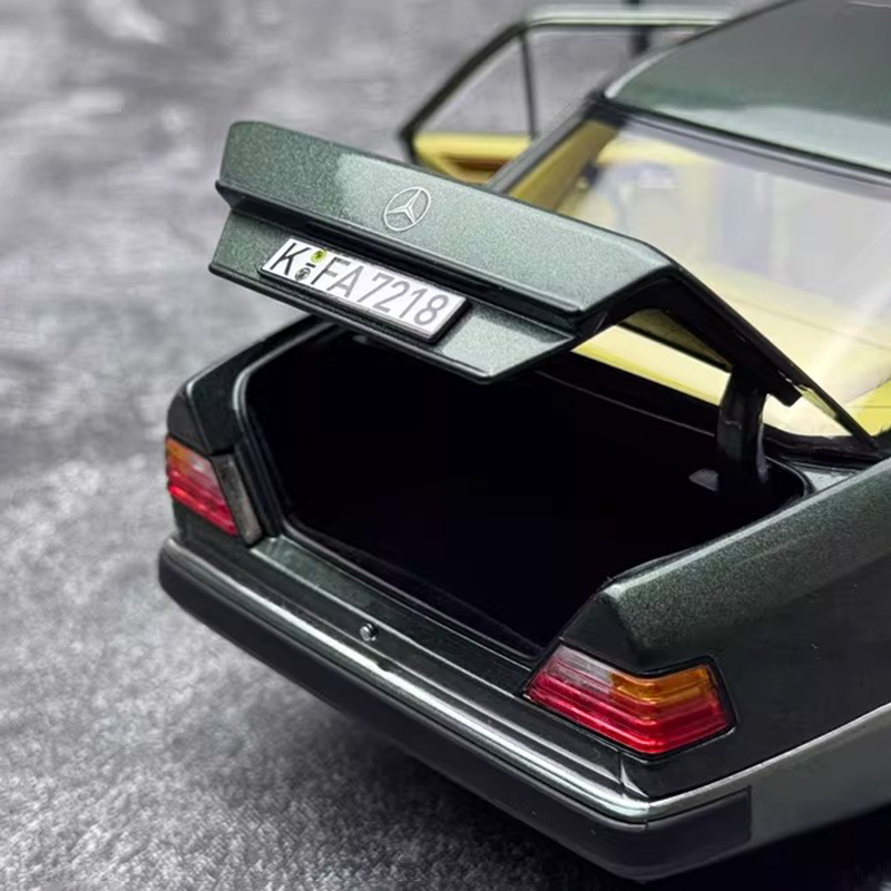 NOREV 1:18 Mercedes-Benz 230E W124 1990 Alloy Diecast Model Ca