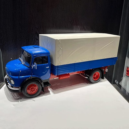Schuco 1:18 Mercedes-Benz L911 Truck 1952 Alloy Model Car