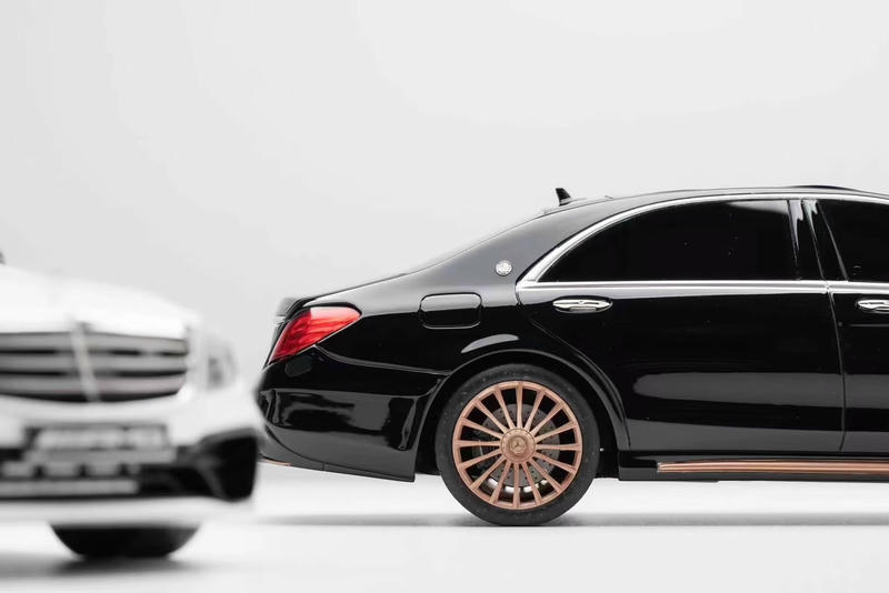 Vehicle Art 1:18 Mercedes-AMG S65 W222 Final Edition Resin Model