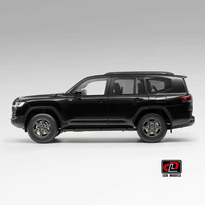 LCD 1:18 Toyota Land Cruiser 300 GR Sport Diecast Model