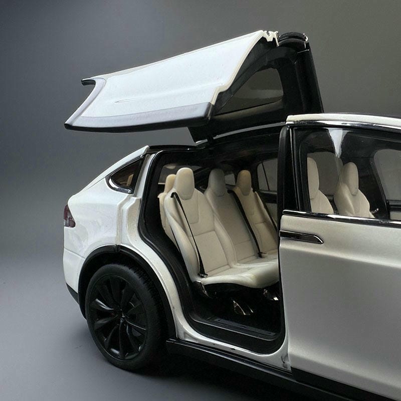 Original 1:18 Tesla Model X – Alloy Diecast SUV
