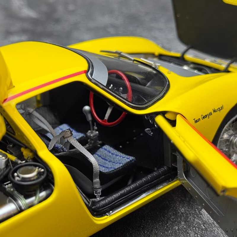 CMC Ferrari 250 LM #26 1:18 Diecast Classic Racing Car Model