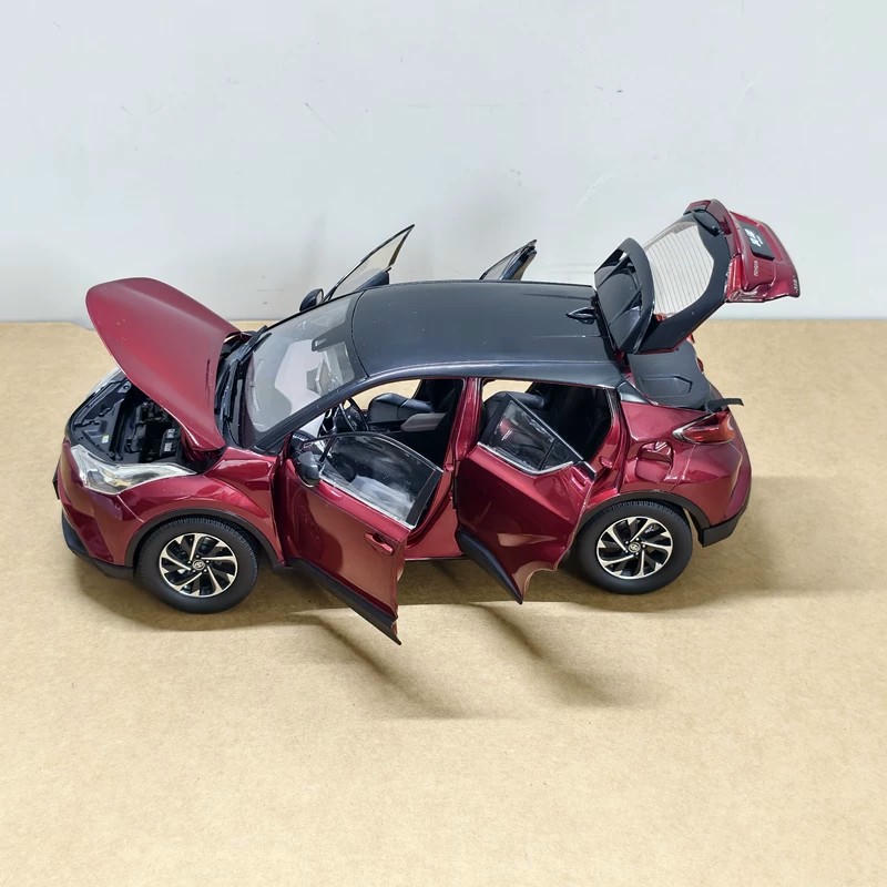 1:18 Toyota IZOA Diecast Opening Model