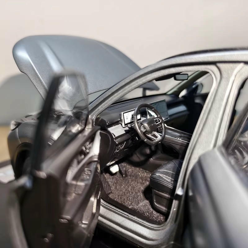 1:18 Chery Tiggo 8L SUV Diecast Model