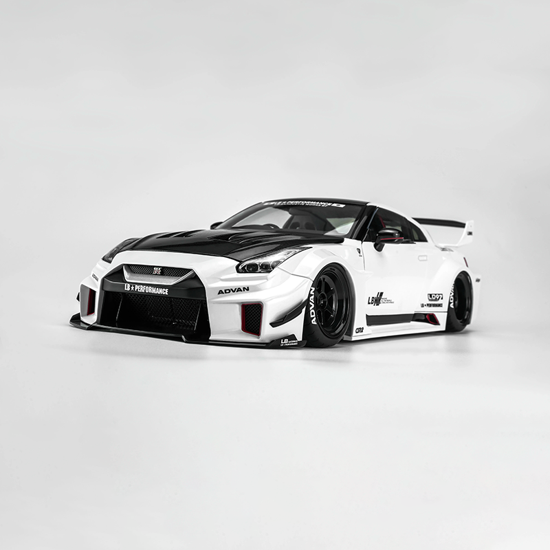 MotorHelix 1:18 Nissan GT-R R35 35GT-RR Widebody Diecast Model Car – Premium JDM