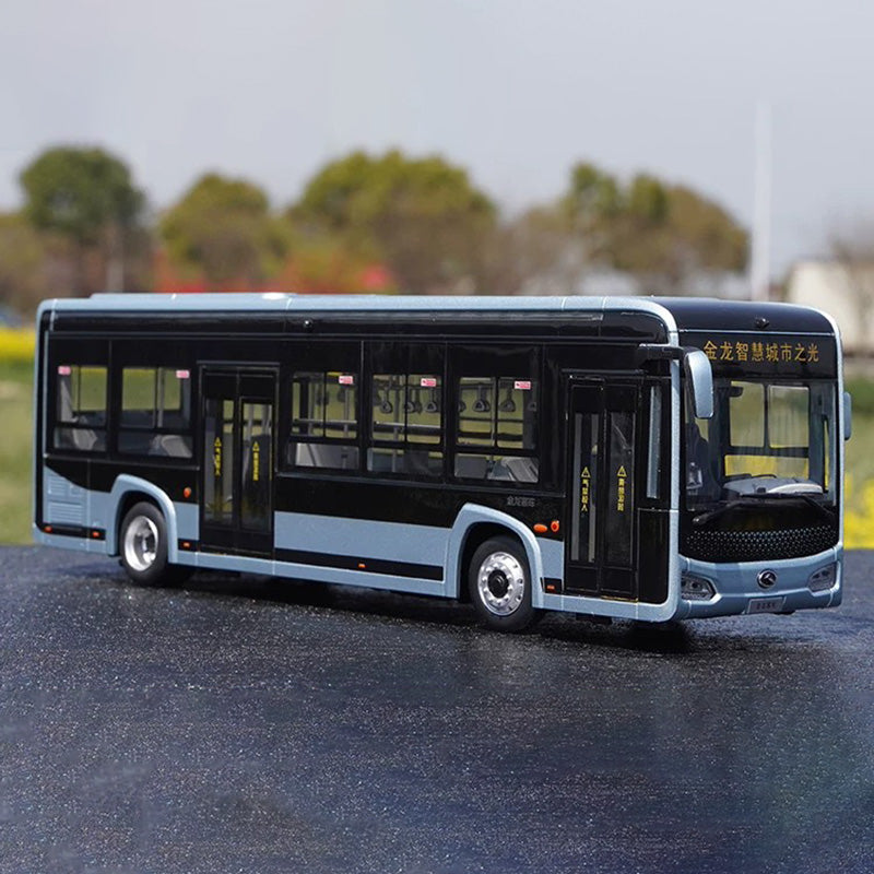 1:38 King Long XMQ6105G Alloy Bus Model with Lights