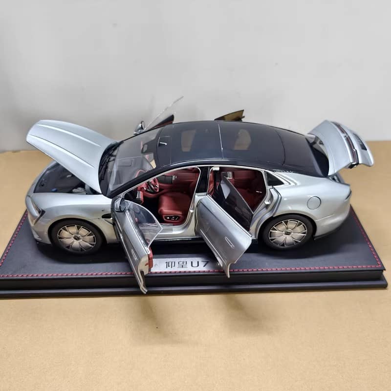 Original Manufacturer 1:18 BYD Yangwang U9 Electric Hypercar Diecast Model