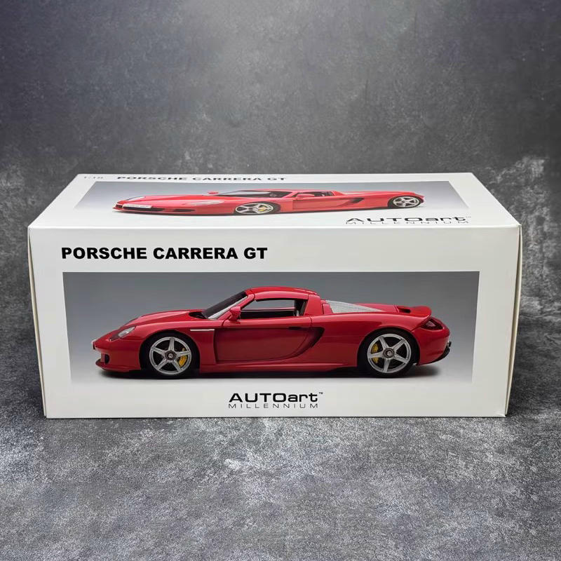 AUTOart 1:18 Porsche Carrera GT Diecast Model – Red