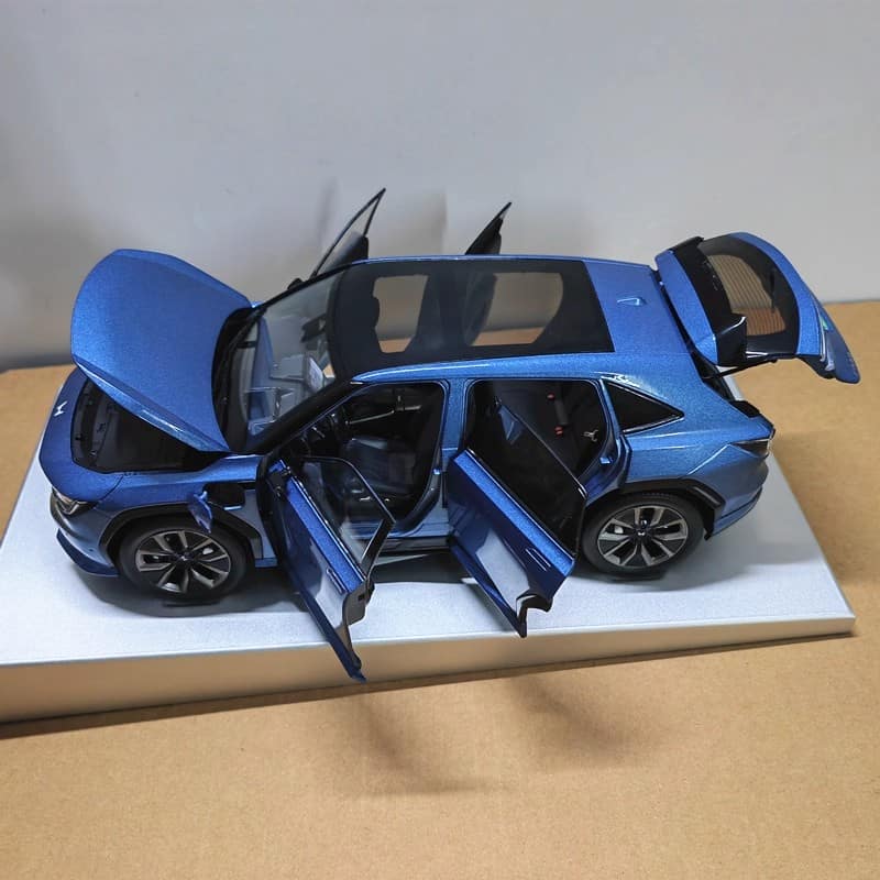 GAC Honda P7 1:18 Diecast Model Car