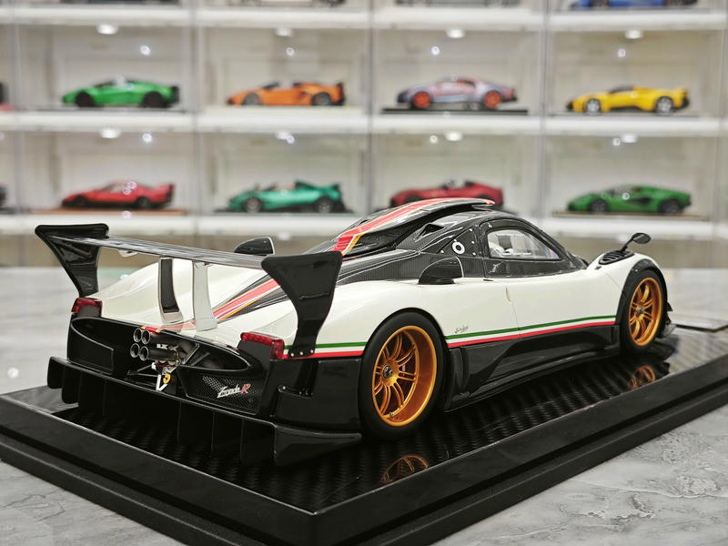 Kash Model Pagani Zonda 1:18 Resin Model Car – Warm Pearl White