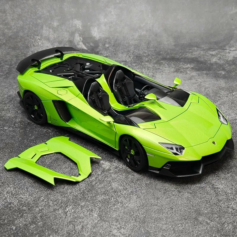 AUTOart 1:18 Lamborghini Aventador J LP700-4 Diecast Model