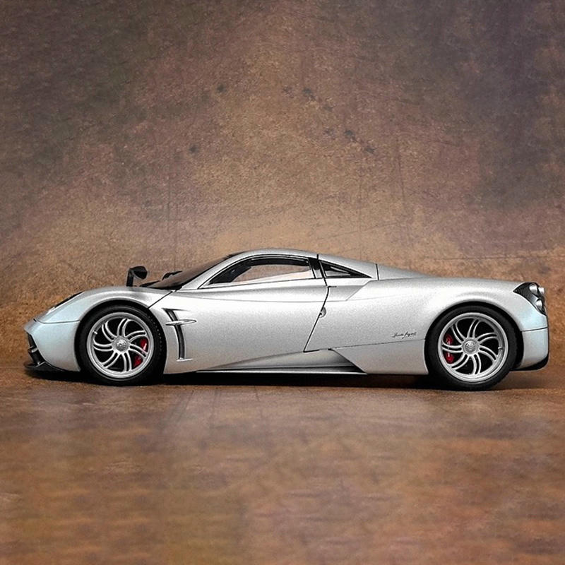 AUTOart Pagani Huayra 1:18 Diecast Car – YX car model