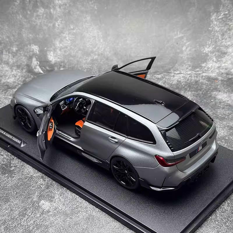 1/18  M3ツーリング G81 マットシルバー ソリド製ダイキャスト製 1/18 BMW M3ツーリング G81 マットシルバー ソリド製ダイキャスト製