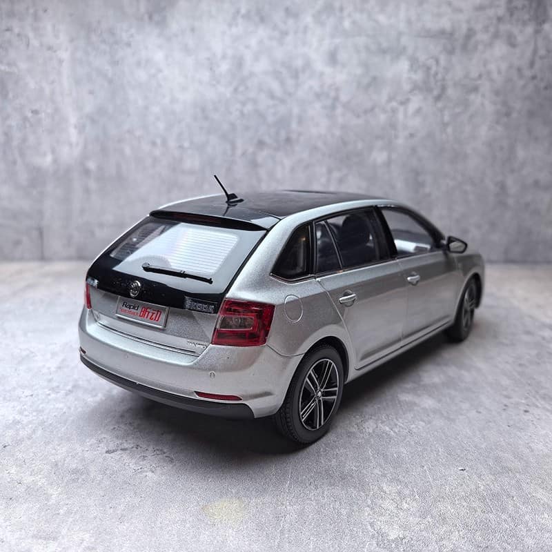 SAIC1:18 Scale Volkswagen Skoda Rapid Die-Cast Model Car