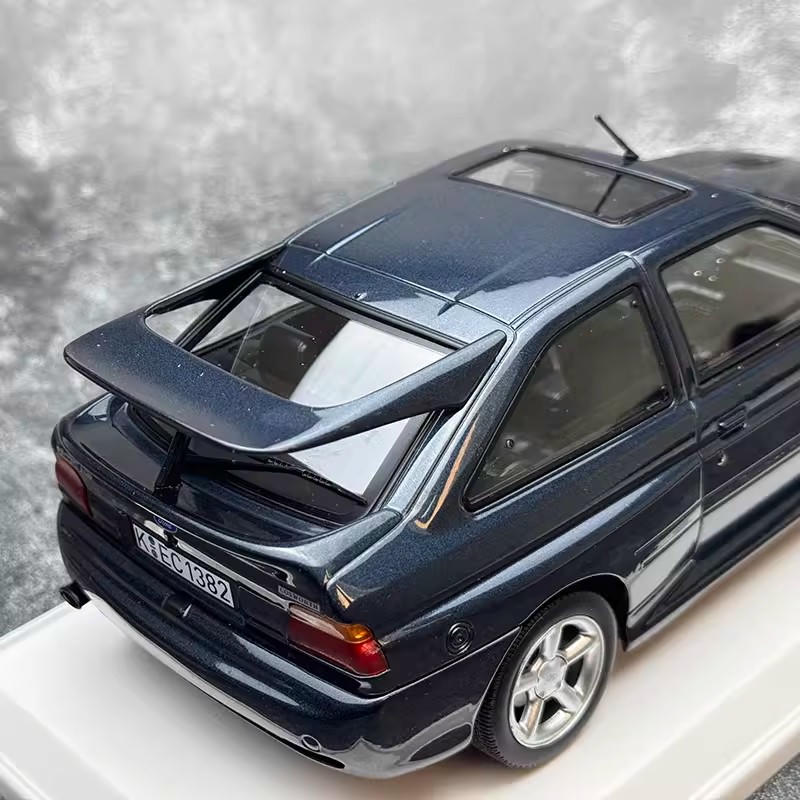 Norev 1:18 Ford Escort RS Cosworth 1992 Diecast Model Car – YX car