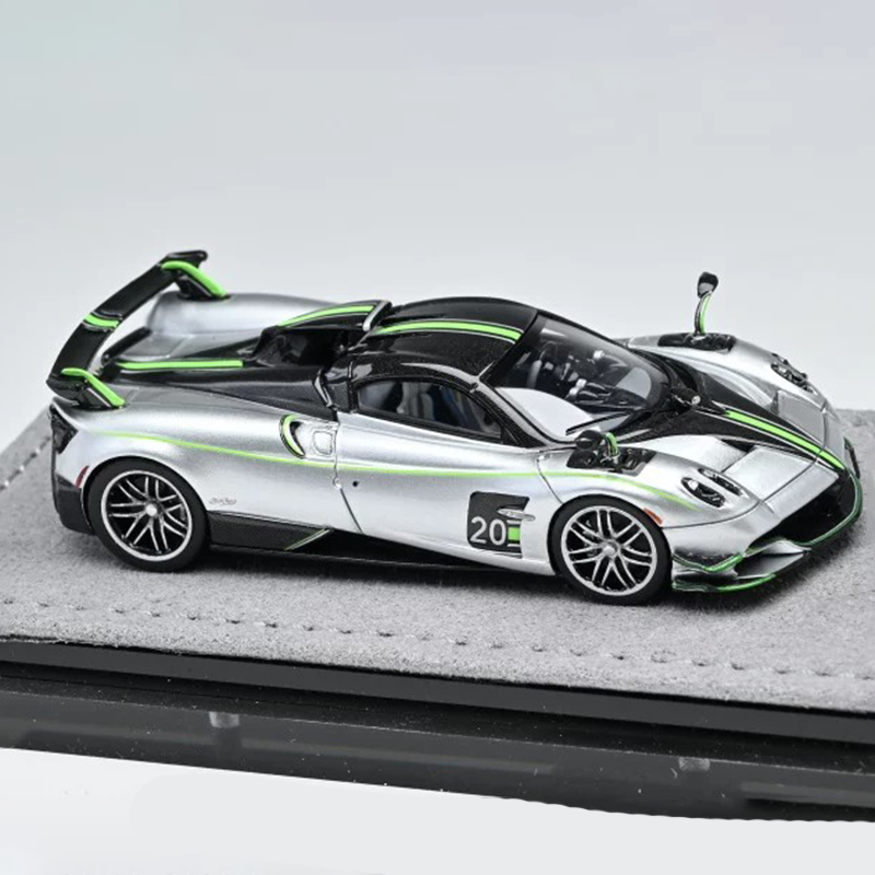 DMH 1:64 Pagani Huayra Roadster Resin Model