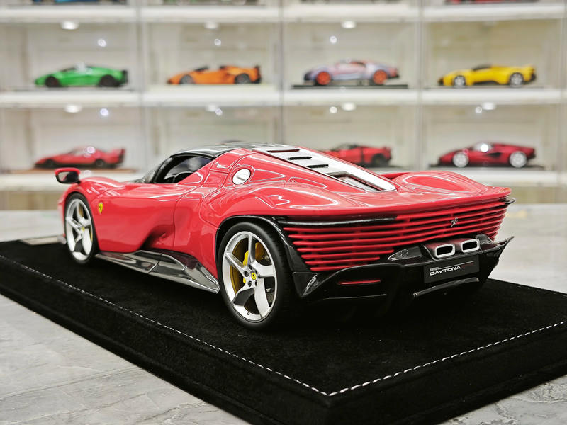 Zigzag Youngster 1:18 Ferrari Daytona SP3 Resin Model
