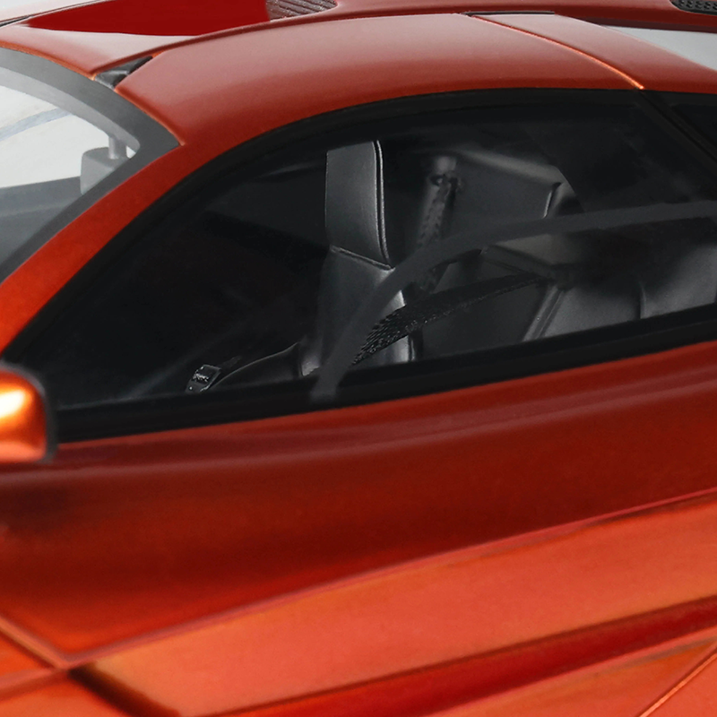 GT Spirit 1:18 McLaren F1 Road Car Resin Model – Legendary Supercar
