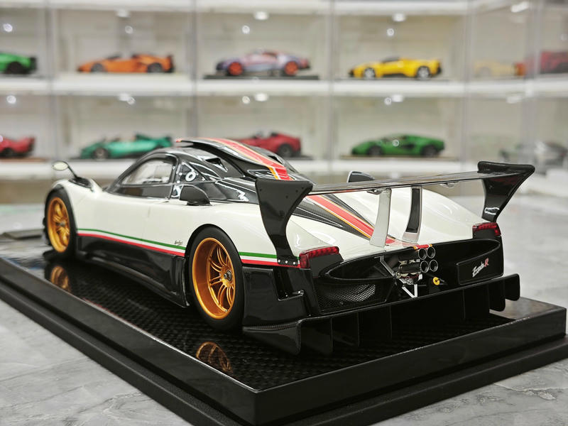 Kash Model Pagani Zonda 1:18 Resin Model Car – Warm Pearl White