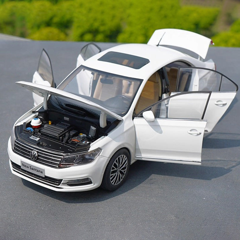 Original 1:18 Volkswagen Santana Diecast Car