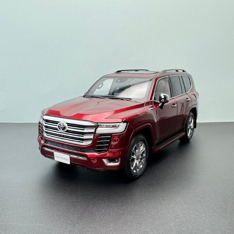 Toyota Land Cruiser LC300 ZX 1:18 Diecast Model by LCD MODEL Collection