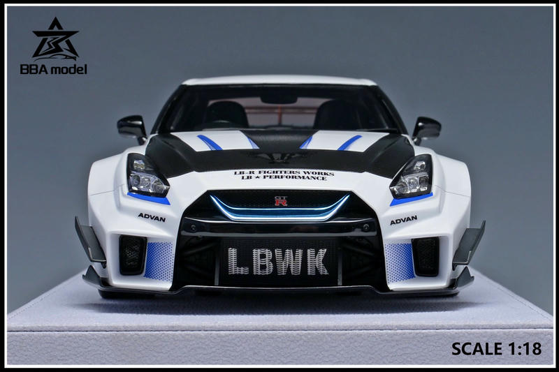 BBA Nissan GT-R 35GT-RR 1:18 Resin Model Car