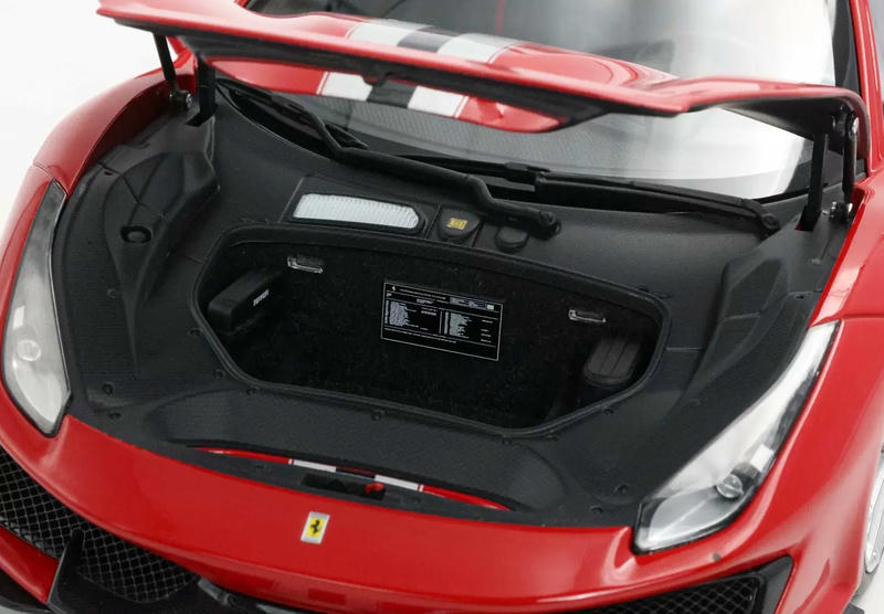 BBR 1:18 Ferrari 488 Pista Diecast Model – Rosso Corsa