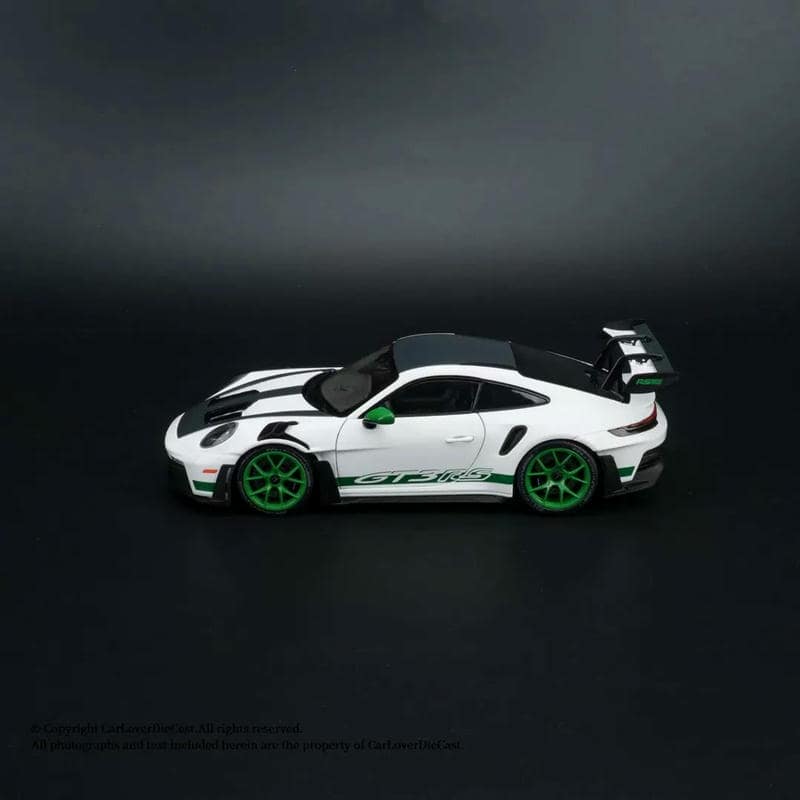 MINICHAMPS 1:18 Porsche 911 GT3 RS Diecast Model Car – Full Opening Limited Edition Collector