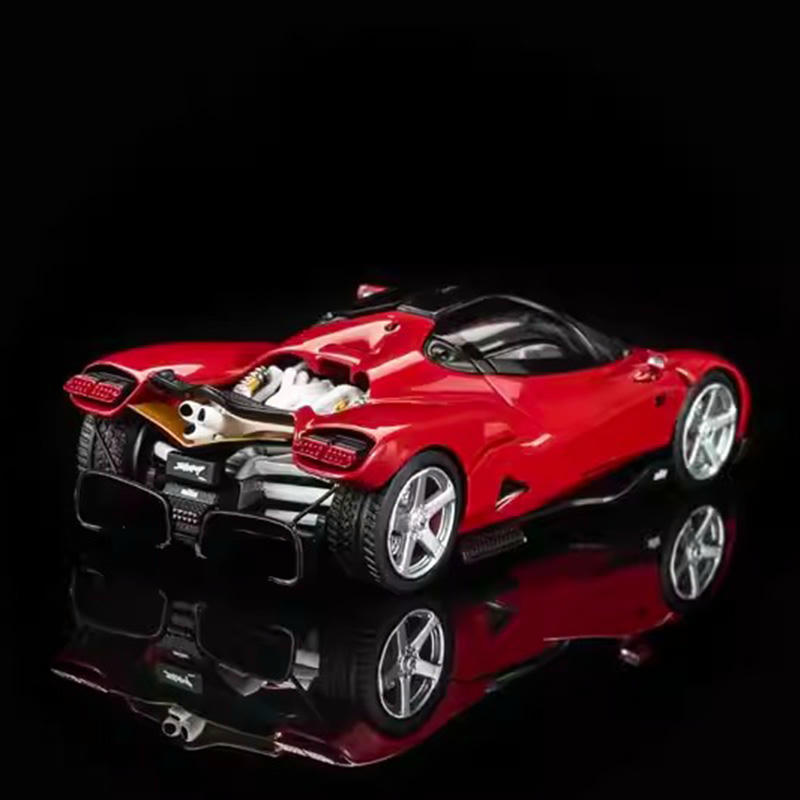 MOTORHELIX 1:64 Nilu27 Diecast Opening Model