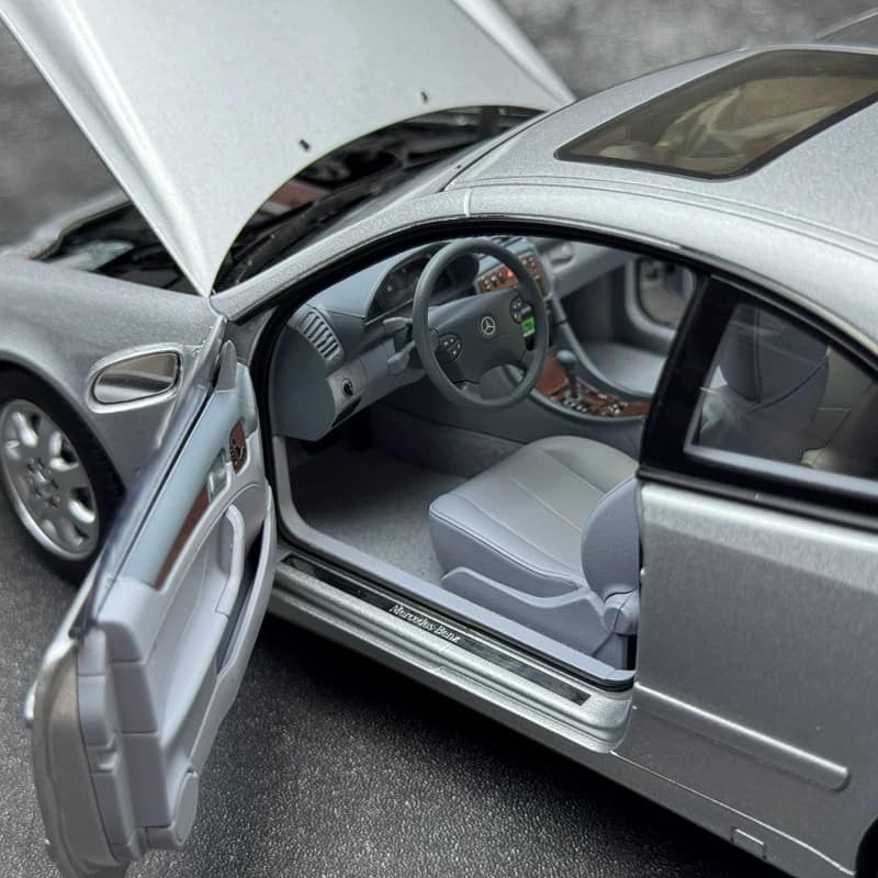 NOREV 1:18 Mercedes-Benz CLK Coupe (C208) 2000 Diecast Model