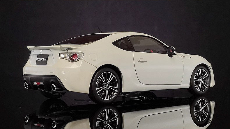 AUTOart 1:18 Toyota 86 GT Diecast Car