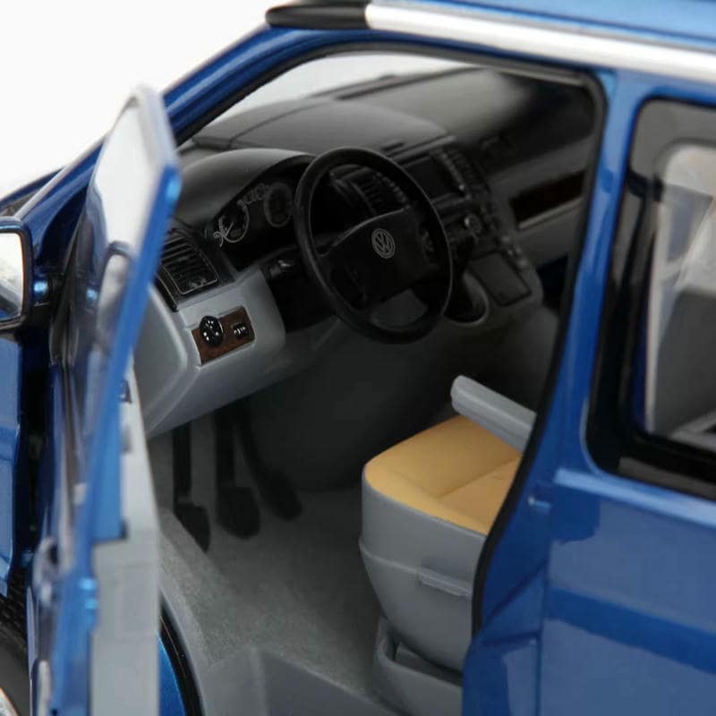 NOREV 1:18 Volkswagen VW California (2003) Diecast Model Car