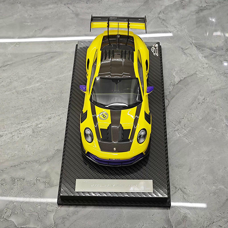 VIP Model 1:18 Porsche 911 GT3 RS Manthey Racing Resin Model