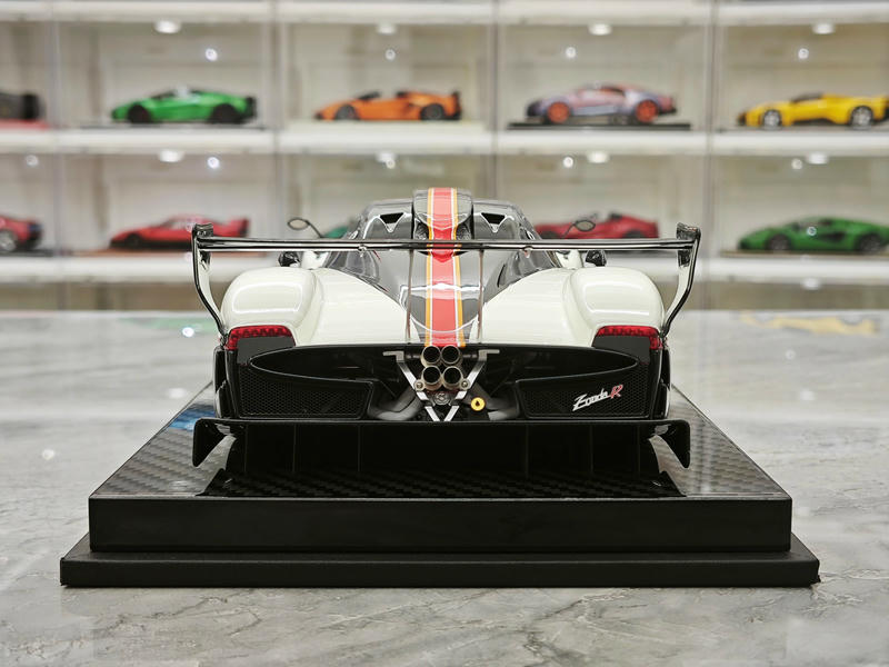 Kash Model Pagani Zonda 1:18 Resin Model Car – Warm Pearl White